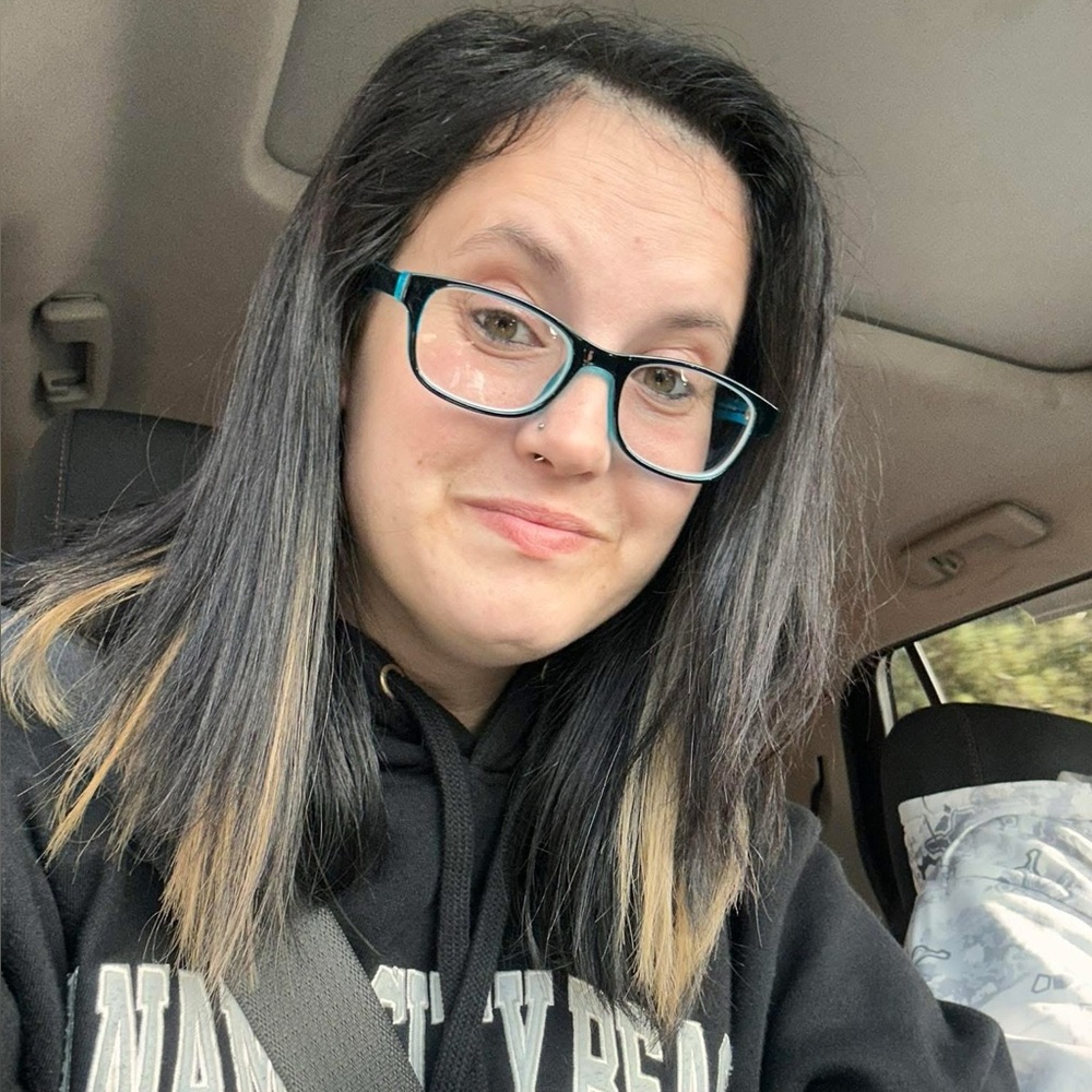 Meet your Posher, Alyson